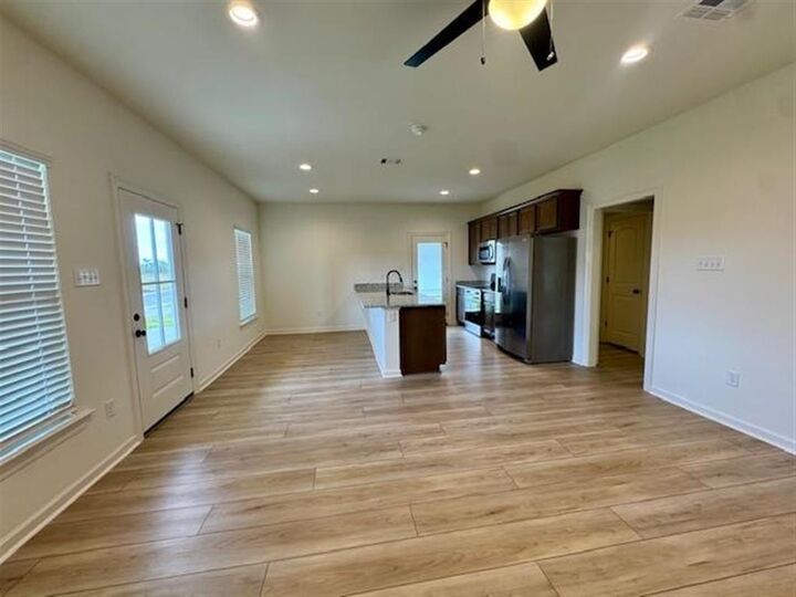 Property Photo: 3151 E Blue Heron Drive E LA 70615