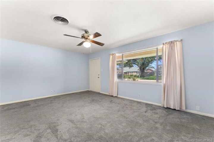 Property Photo:  609 Dolby Street  LA 70605 
