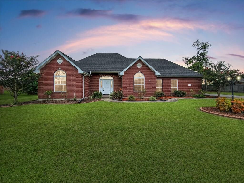 Property Photo: 1467 Mohican Drive LA 70611