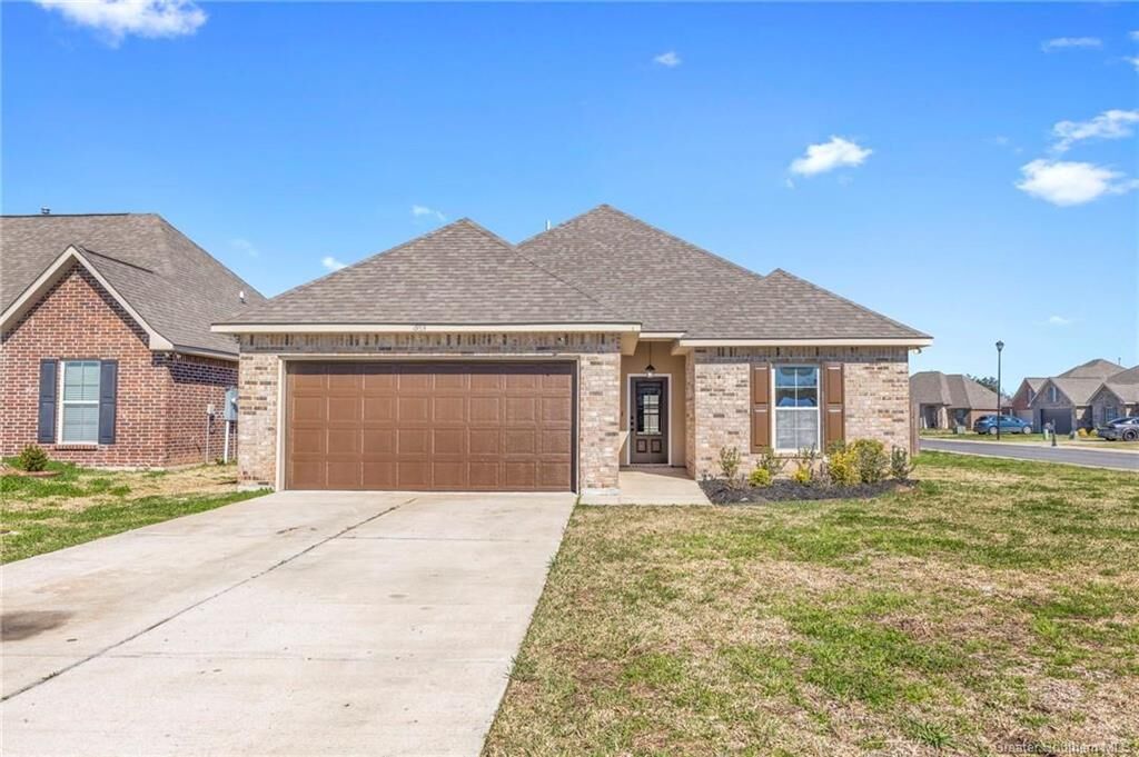 Property Photo: 1955 Calvin Court LA 70607