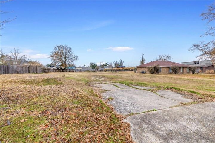 Property Photo: 2036 Olene Drive LA 70663