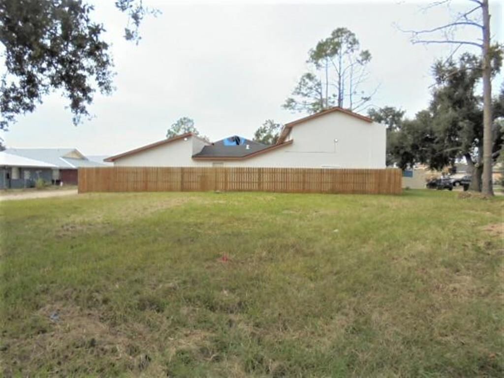 Property Photo:  Willowick Street  LA 70607 