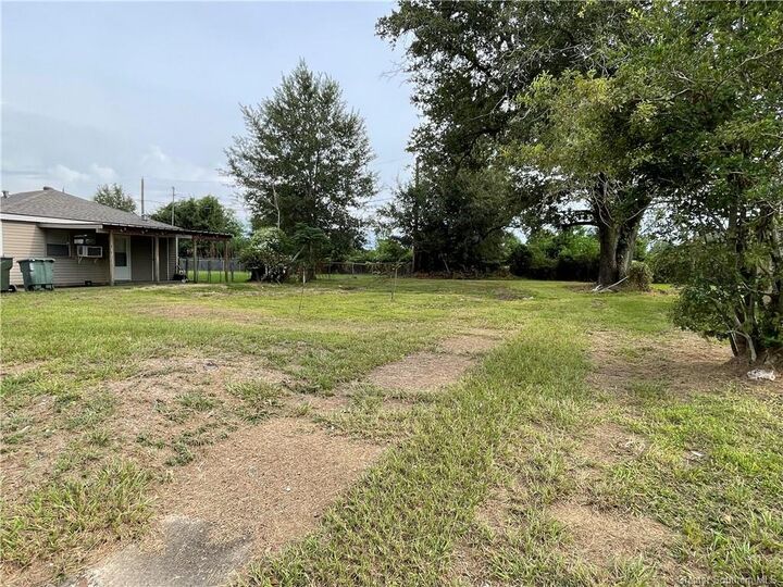 Property Photo: 2244 E Prien Lake Road E LA 70601