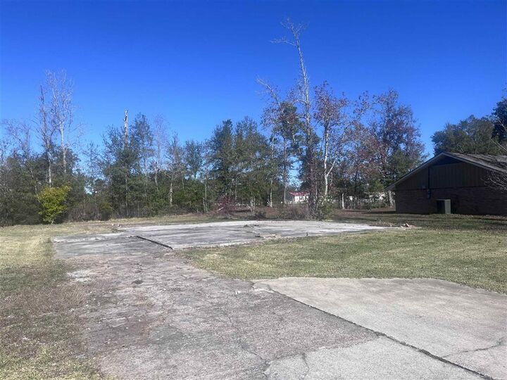 Property Photo: 108 Terrace Street LA 70663