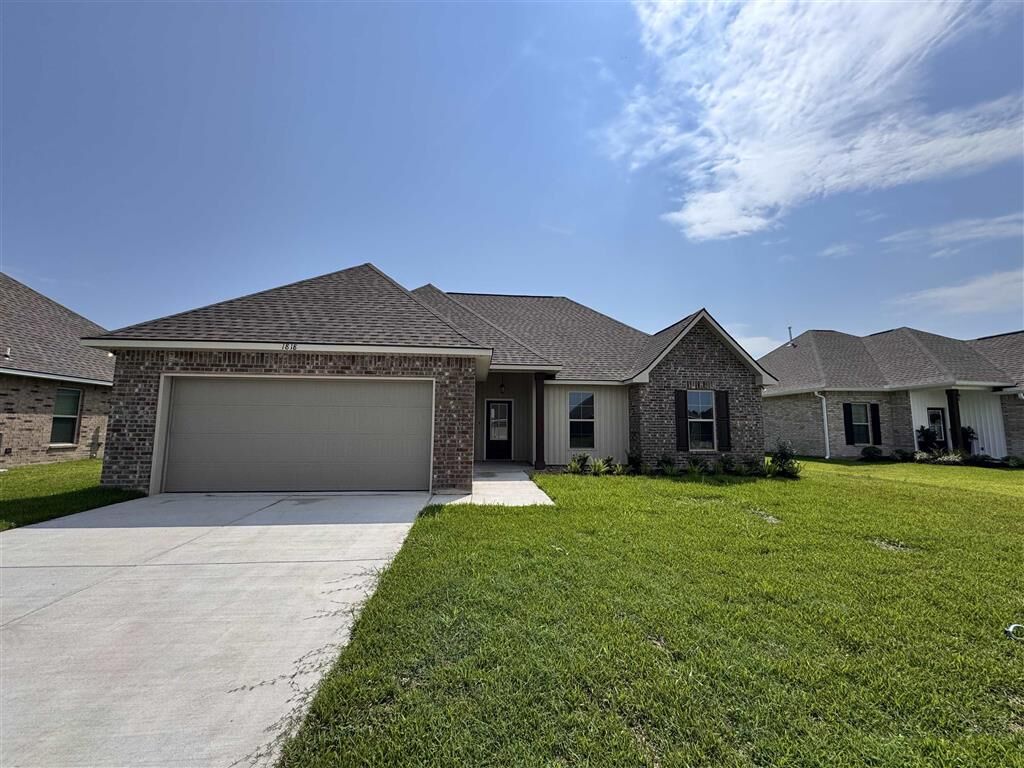 Property Photo: 1818 Bowen Road LA 70611