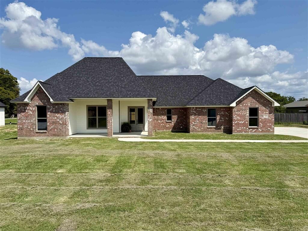 Property Photo: 1102 Mary Diane McCall Drive LA 70605
