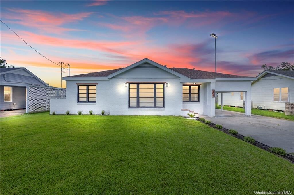 Property Photo: 904 Azalea Street LA 70607