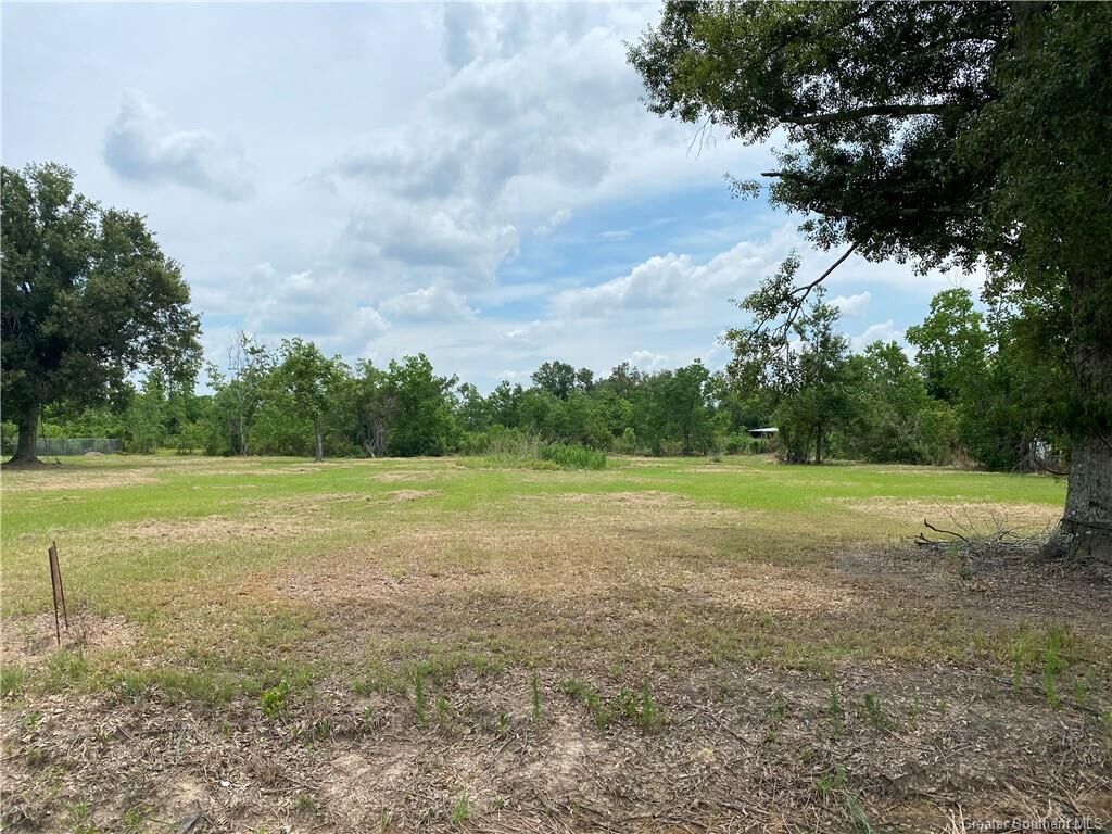 Property Photo: Deshotel Street LA 70607