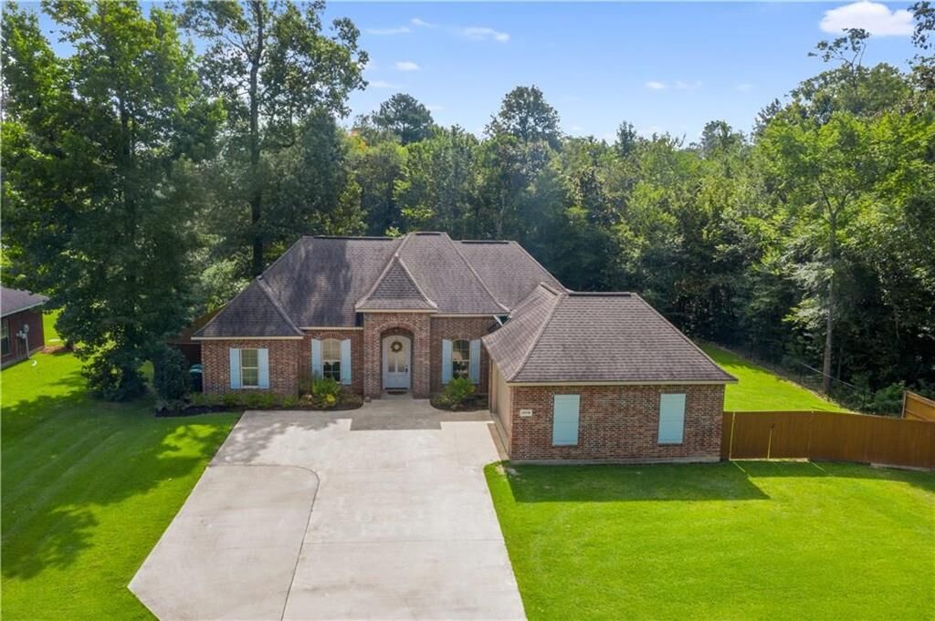 Property Photo:  1074 Kincade Court  LA 70611 