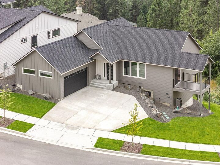 4243 W Tolliver Ct  Spokane WA 99208 photo