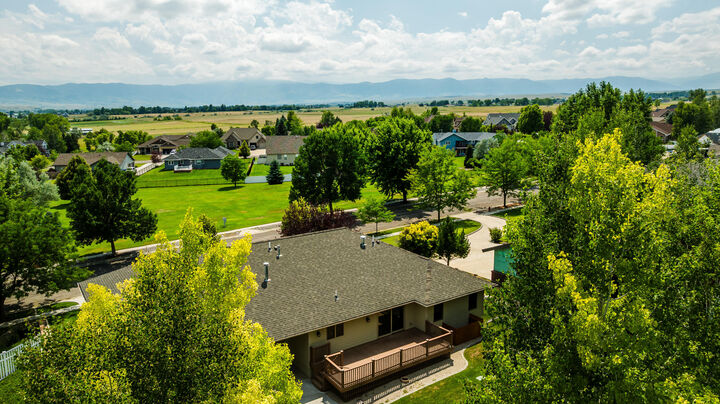 Property Photo:  507 Park View Boulevard  WY 82801 