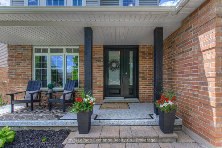 Photo de la propriété: 11 Salmon Way ON L7J 3B1