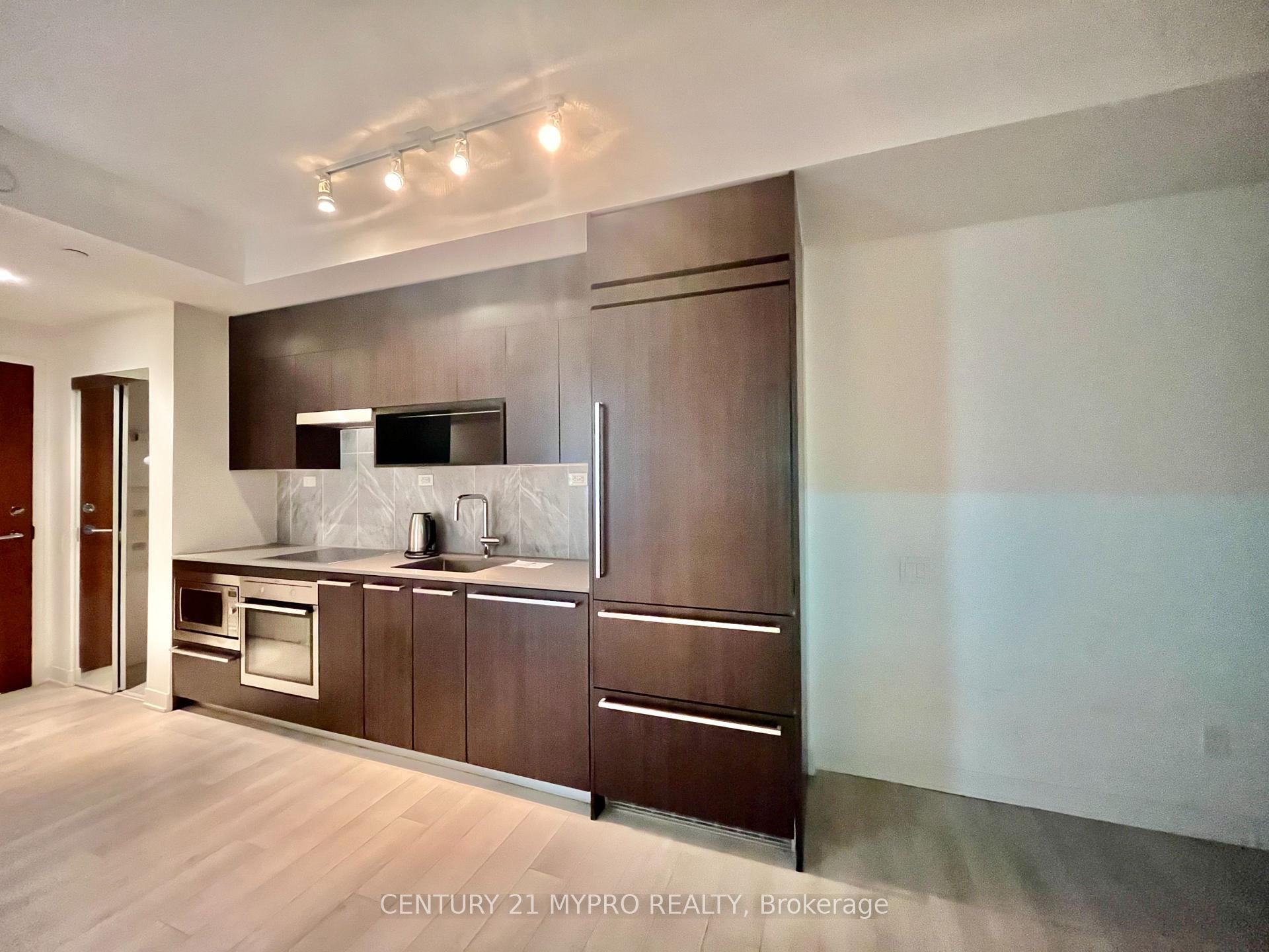 Photo de la propriété: 90 Queens Wharf Road 210 ON M5V 0J4