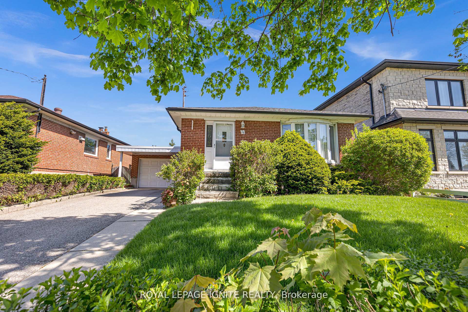 Property Photo: 24 Beran Drive ON M1G 1G1