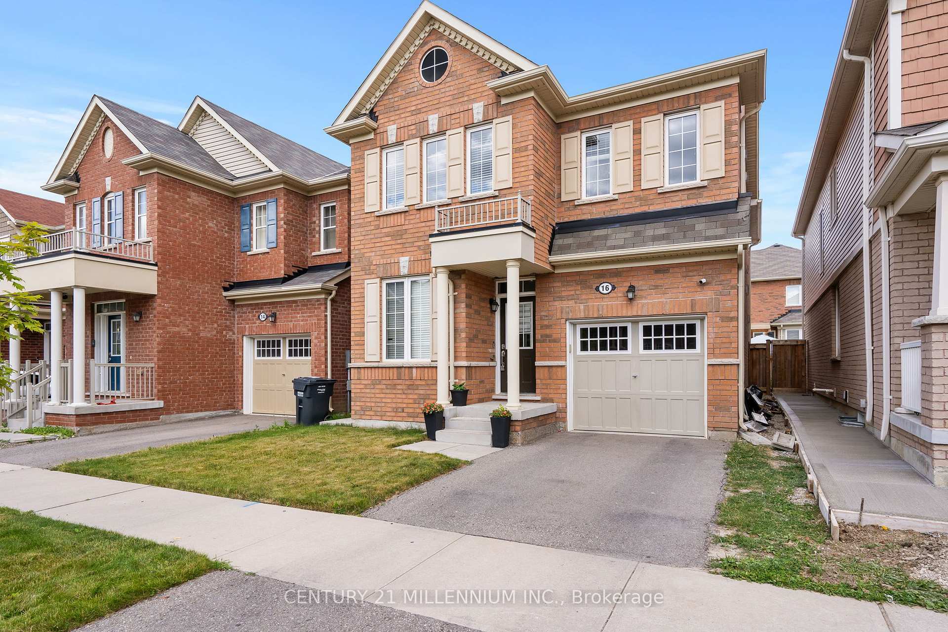 Property Photo:  16 Jemima Road  ON L7A 4T6 
