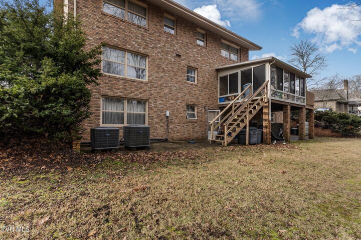 Property Photo: 2616 Suffolk Street TN 37660