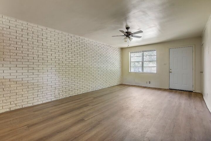 Property Photo: 401 Branch Street TX 76574