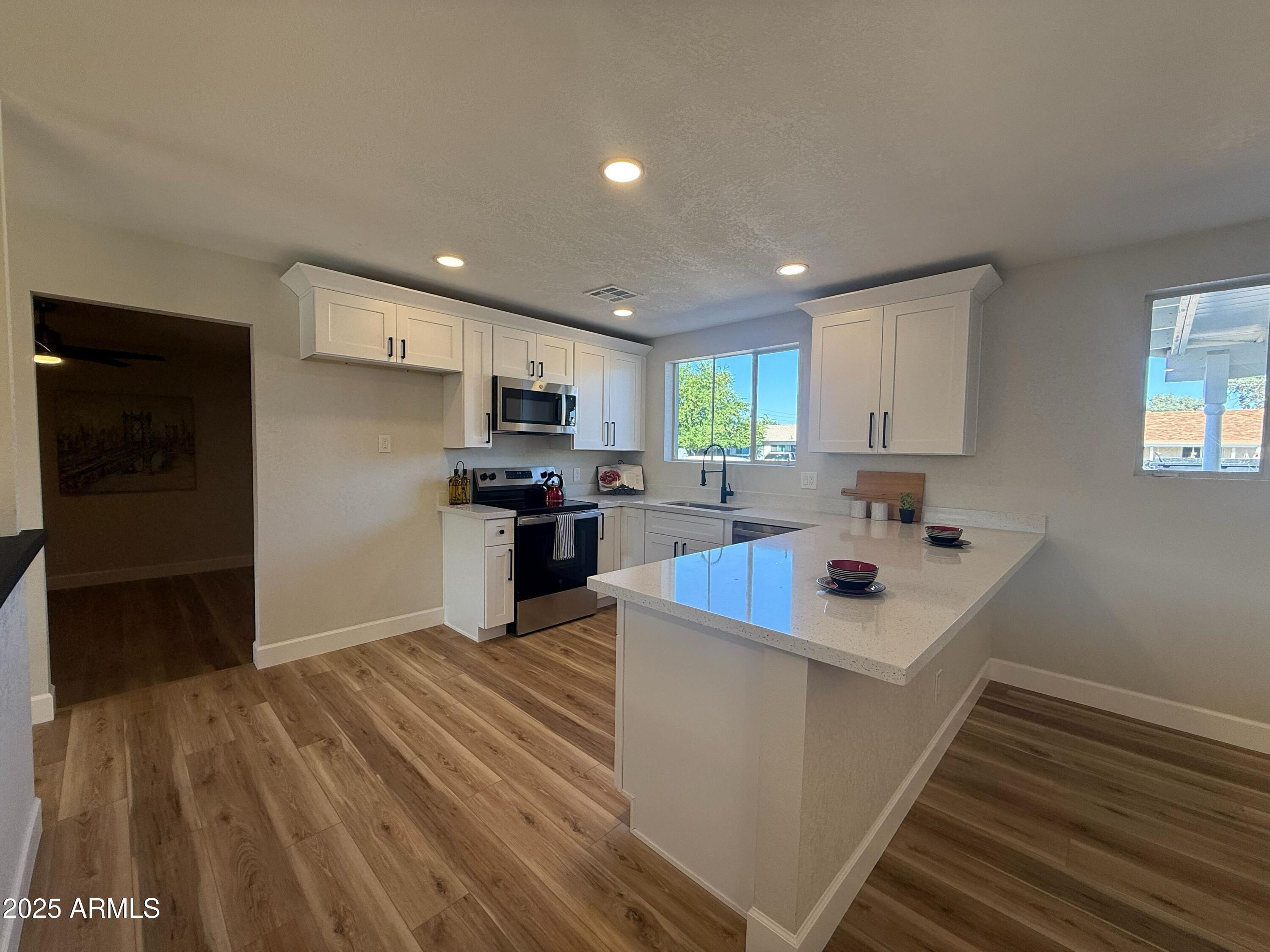 Property Photo:  5839 W Rosewood Lane  AZ 85031 