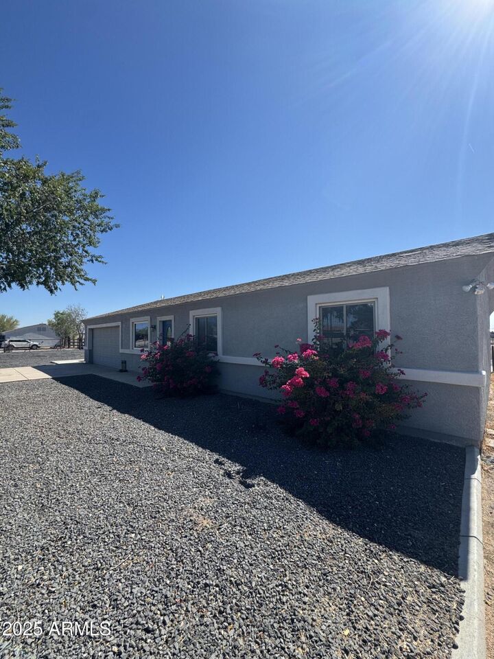 Property Photo:  28153 N Holly Road  AZ 85143 