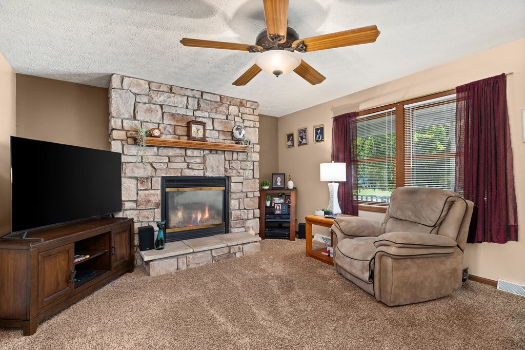 Property Photo: 114 Belle Ave OH 44805
