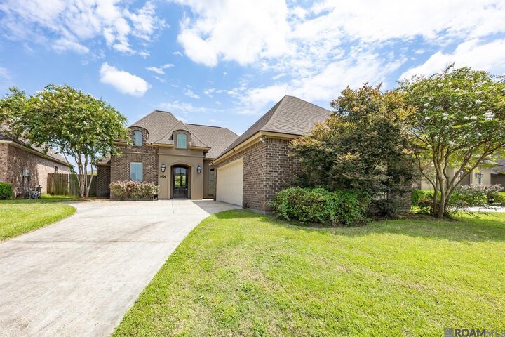 2145 Hillridge Ave  Baton Rouge LA 70810 photo