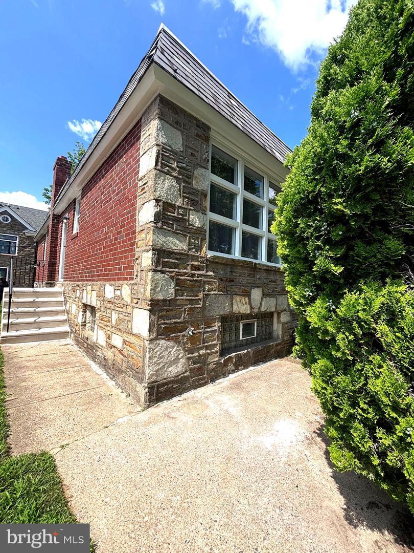 7104 Stenton Avenue  Philadelphia PA 19150 photo