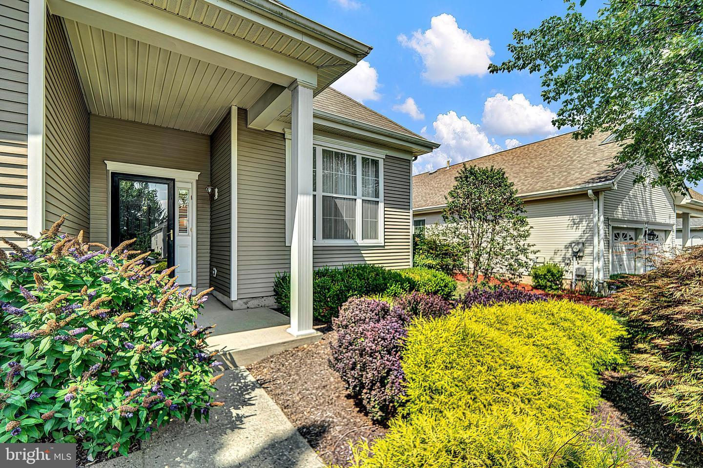 Property Photo:  11 Stanford Road E  NJ 08534 