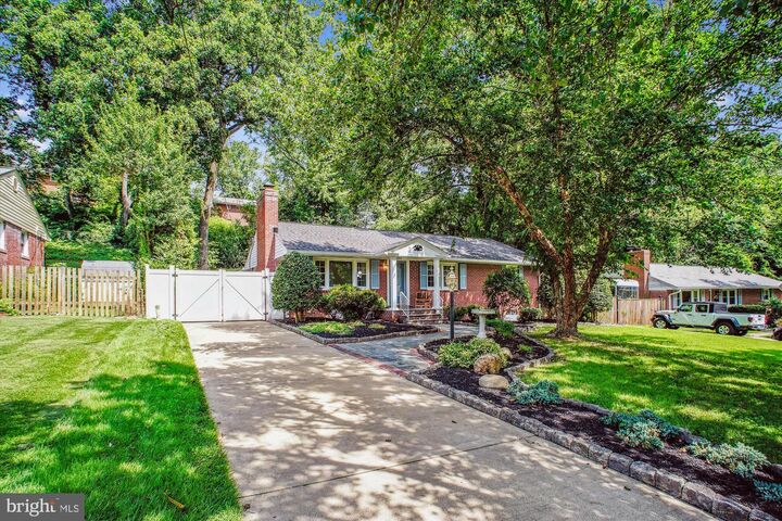 Property Photo:  6055 N Morgan Street  VA 22312 