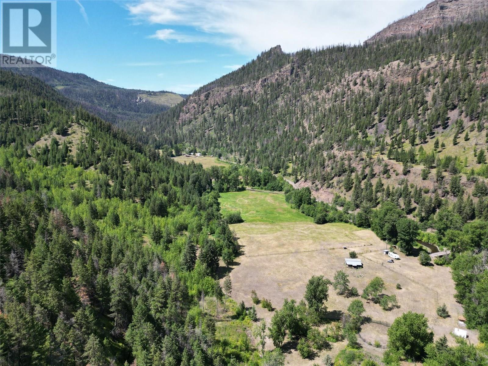 Photo de la propriété:  81 Acres Douglas Lake Road  BC V0E 3B1 