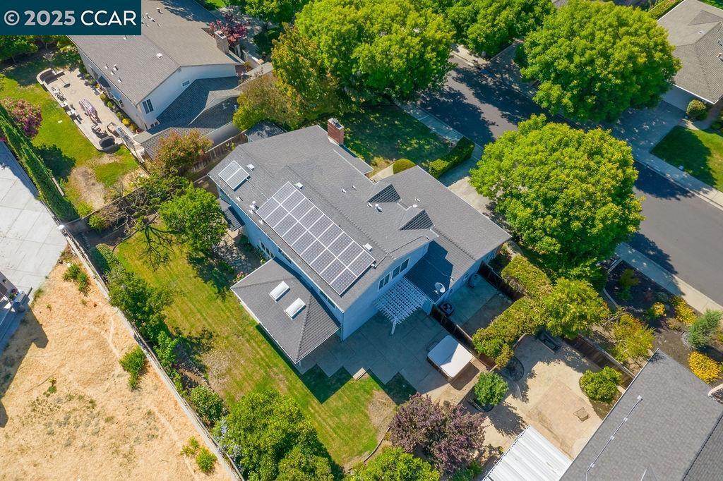 Property Photo: 3323 Withersed Ln CA 94598