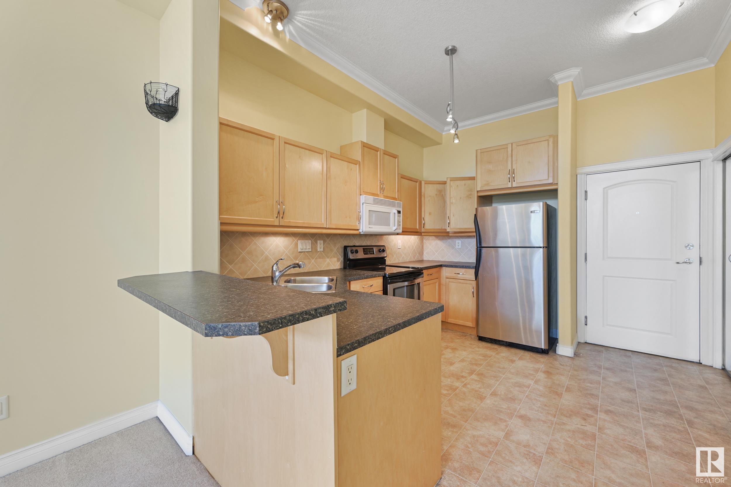 Photo de la propriété: 10121 80 Avenue NW 404 AB T6E 0B9