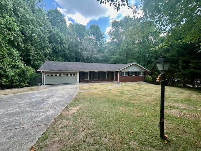 Property Photo: 1460 Flat Shoals Road Road GA 30349