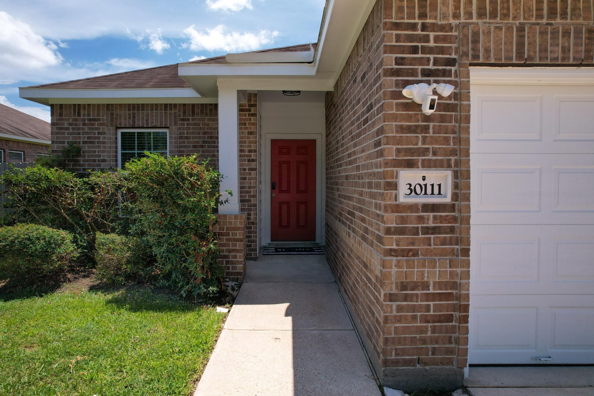 Property Photo: 30111 Saw Oaks Drive TX 77355