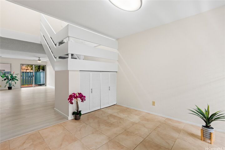 Property Photo:  95-400 Hokukea Court 250  HI 96789 