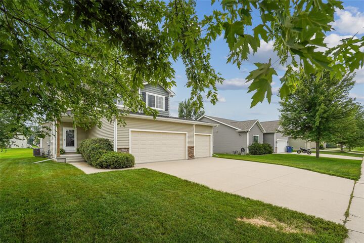 4811 NE Briarwood Drive  Ankeny IA 50021 photo