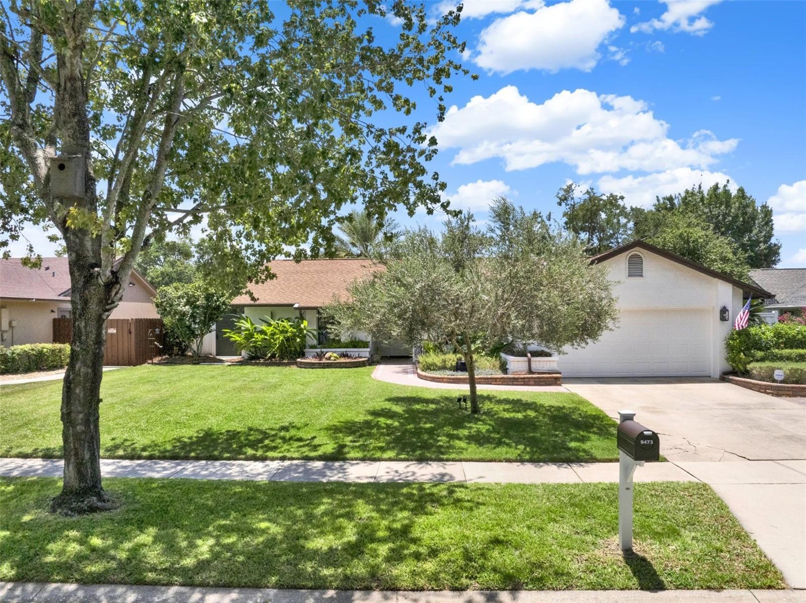 9473 Palm Tree Drive  Windermere FL 34786 photo