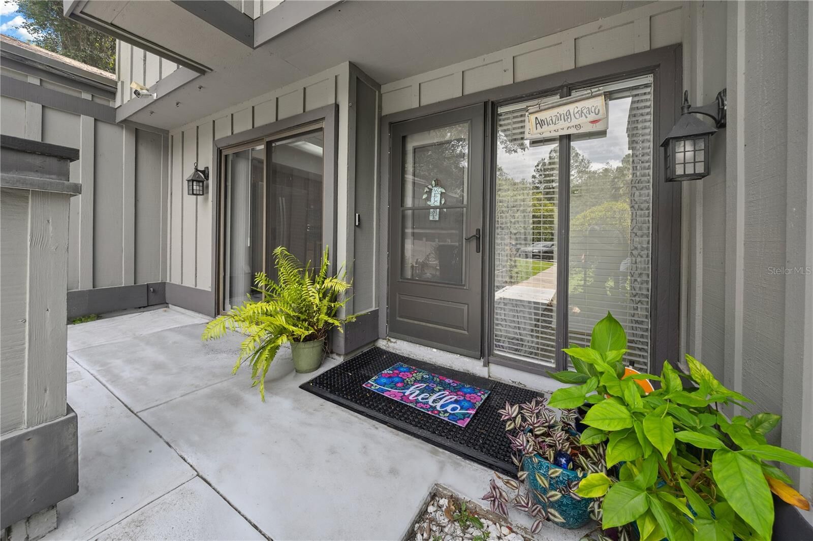 Property Photo: 2496 Forest Way FL 32605