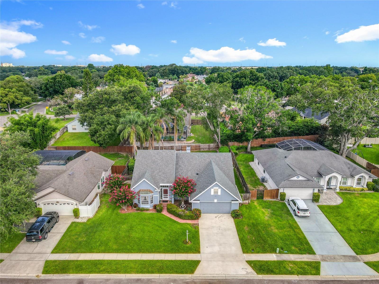 Property Photo: 306 Country View Court FL 32746