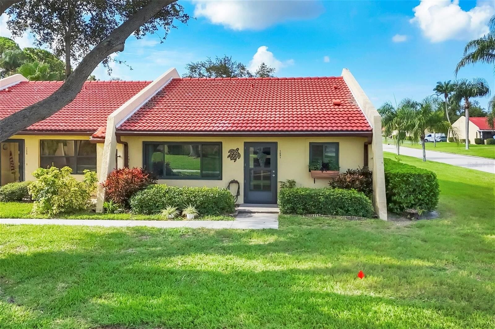 Property Photo:  1231 56th Street W 1231  FL 34209 