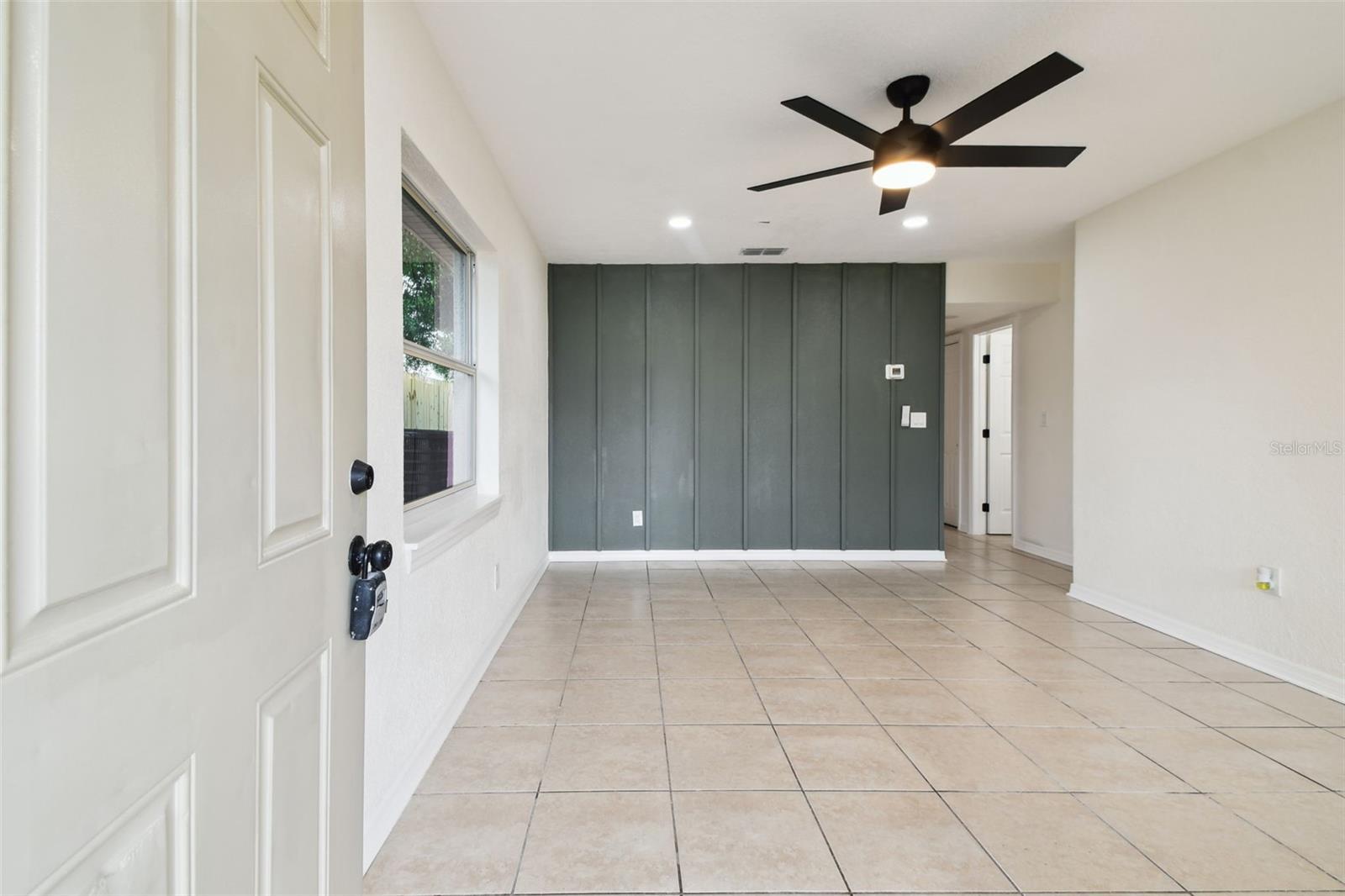 Property Photo:  3320 W Kathleen Street  FL 33607 