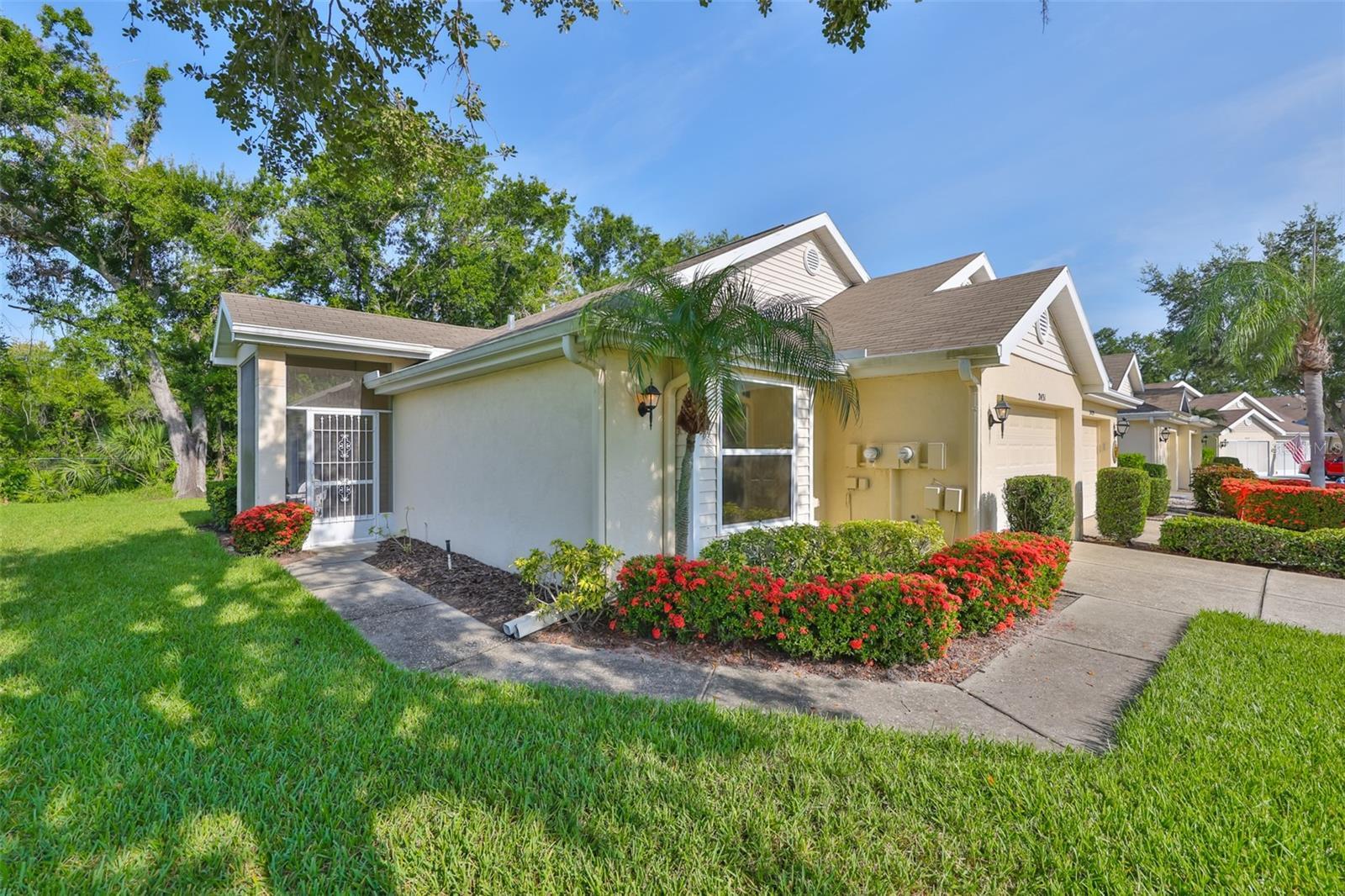 Property Photo:  2431 Nantucket Harbor Loop 61  FL 33573 