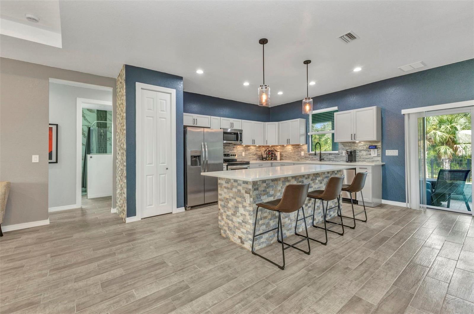 Property Photo: 2967 Johannesberg Road FL 34288