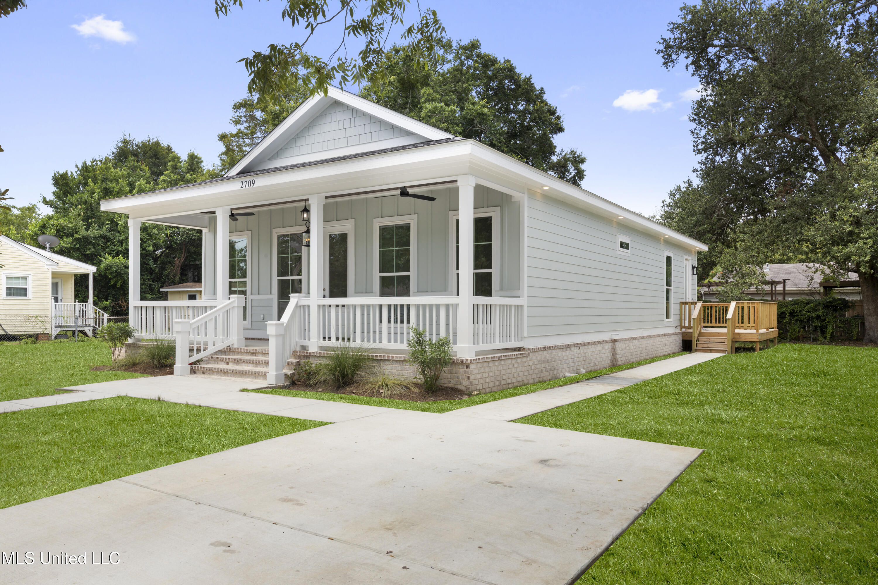Property Photo: 2709 Kelly Avenue MS 39501