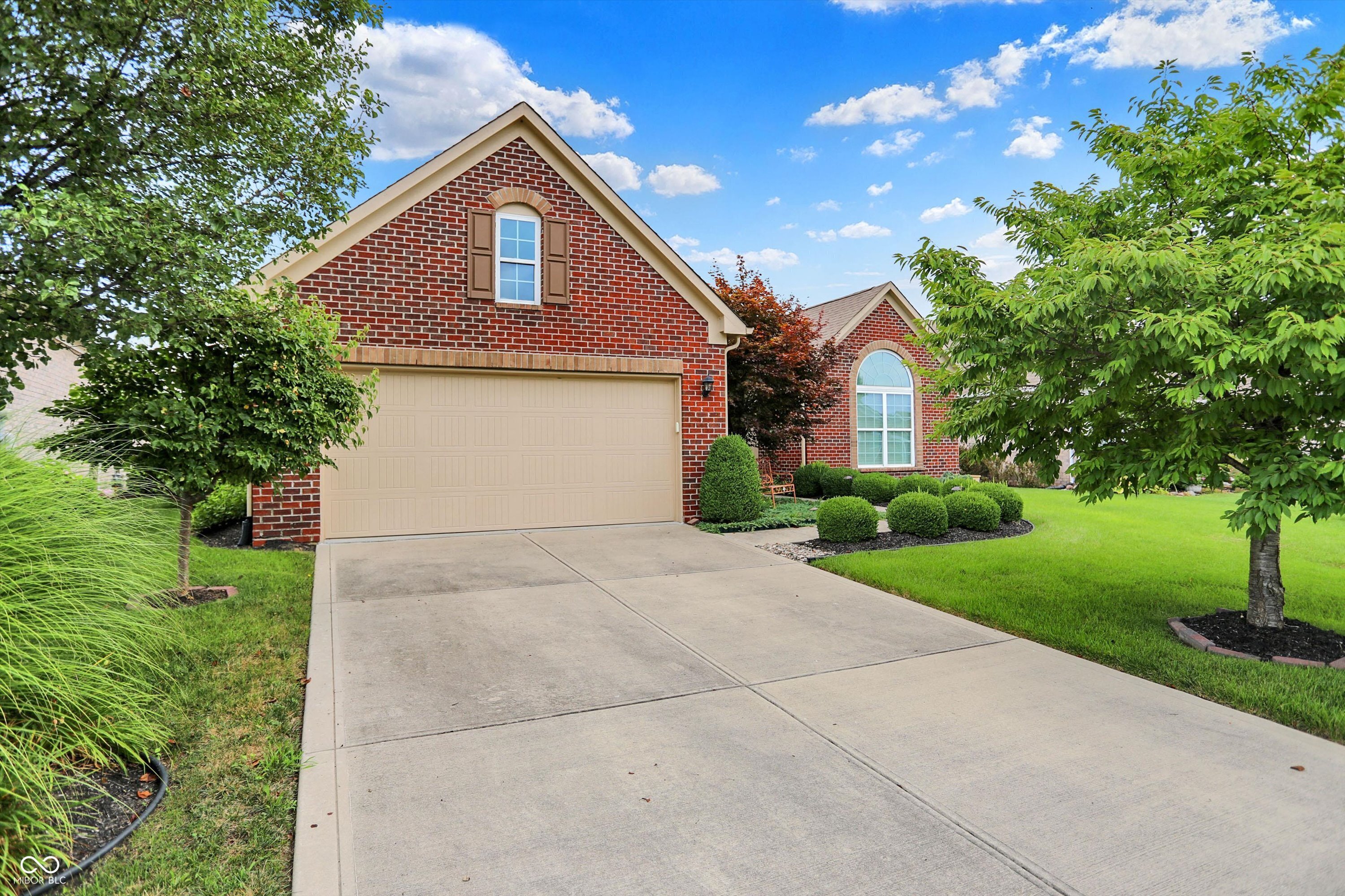 Property Photo:  4188 Raintree Boulevard  IN 46143 