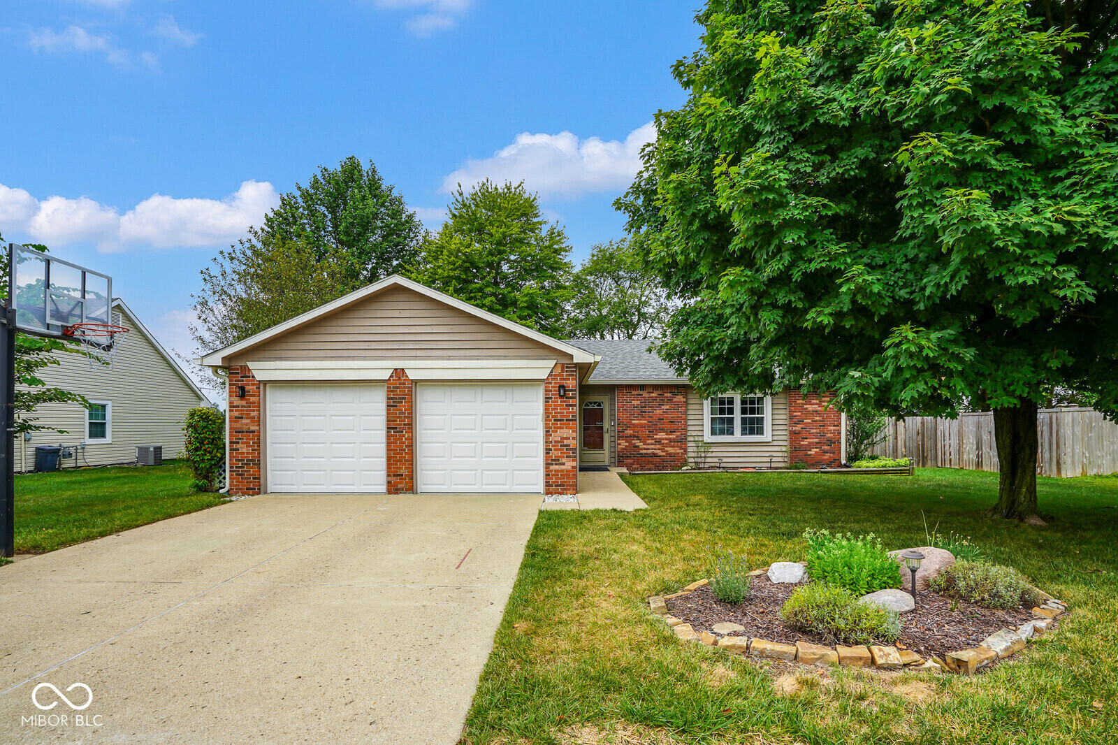 Property Photo: 196 Spring Meadow Lane IN 46143
