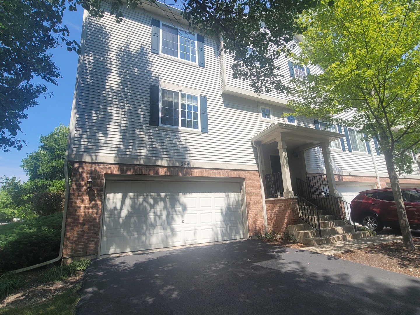 Property Photo:  288 Evergreen Circle  IL 60136 
