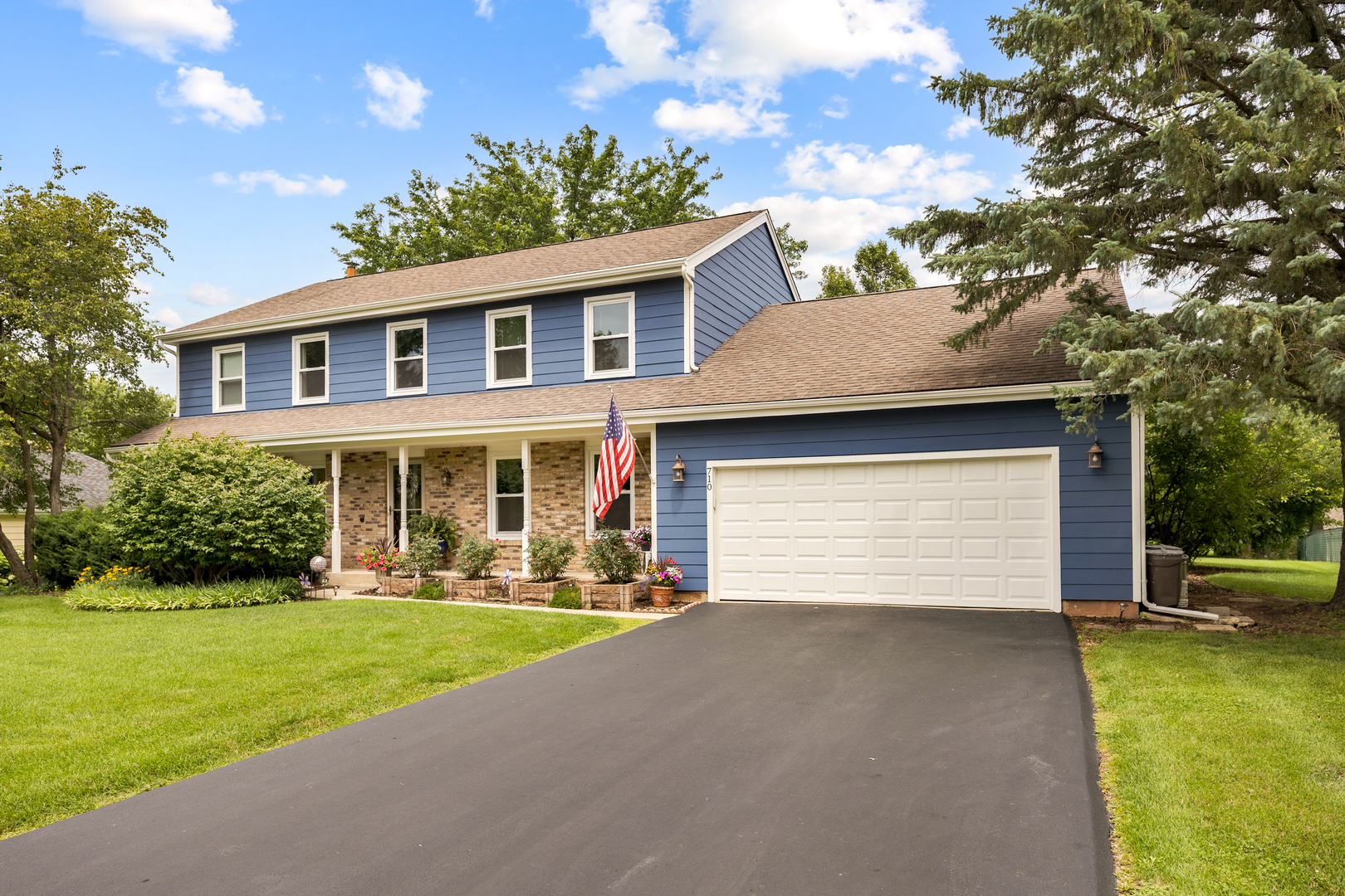 710 Sprucetree Lane  Algonquin IL 60102 photo