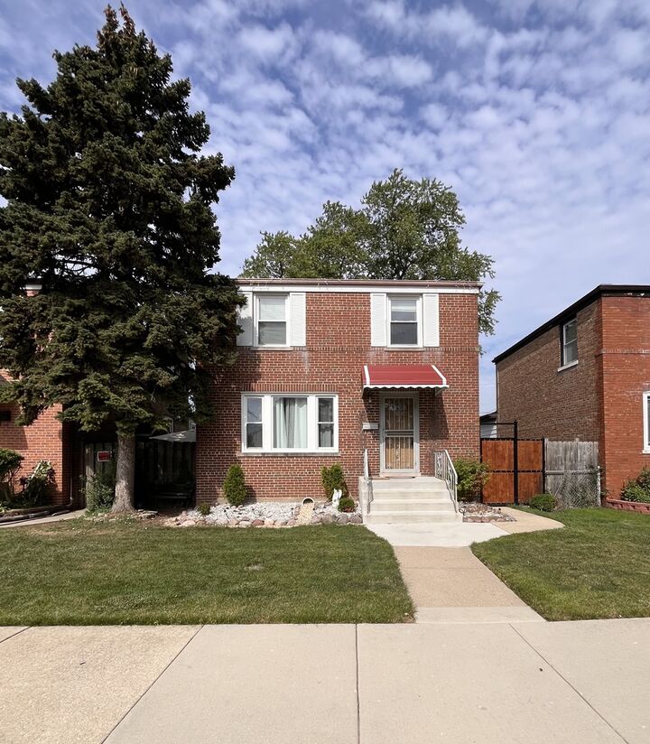 5238 S Hamlin Avenue  Chicago IL 60632 photo