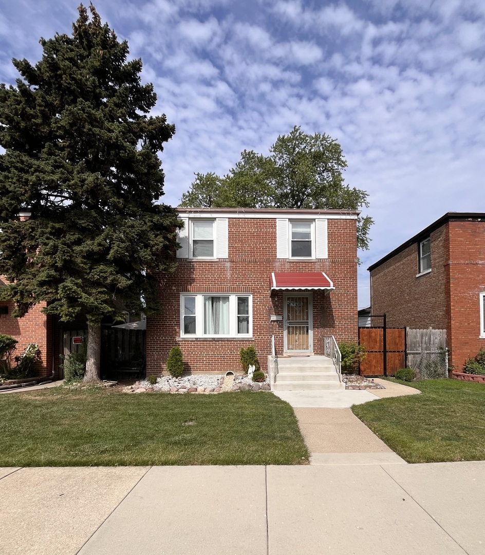 Property Photo: 5238 S Hamlin Avenue IL 60632