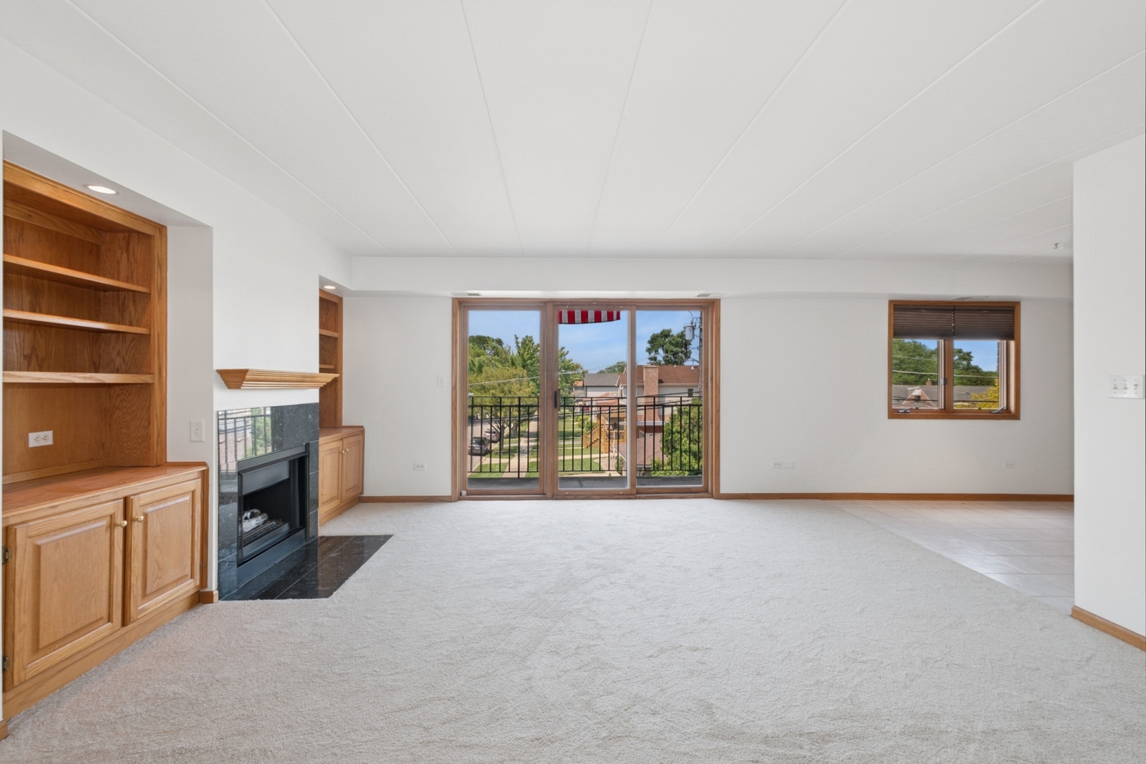 Property Photo: 3720 W 111th Street 303 IL 60655